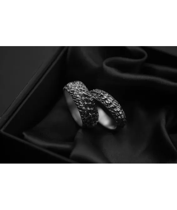 Bague artisanale en argent 925 avec gravure de dragon – oxydée ou argent clair | UGRANDH