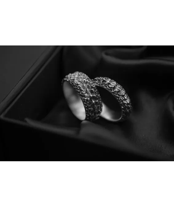 Bague artisanale en argent 925 avec gravure de dragon – oxydée ou argent clair | UGRANDH