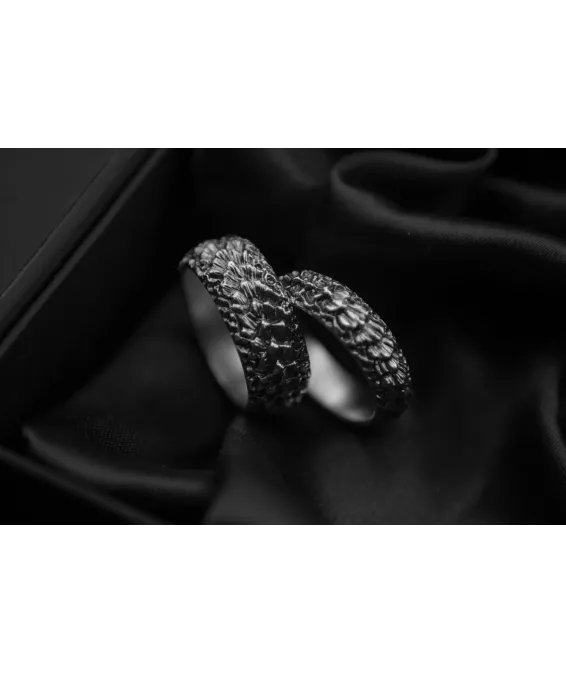 Bague artisanale en argent 925 avec gravure de dragon – oxydée ou argent clair | UGRANDH