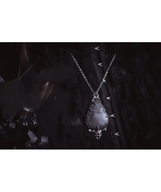 Pendentif en argent 925 oxydé avec pierre naturelle – style gothique Pendentif gothique avec jaspe Picasso – argent noirci fait main | UGRANDH