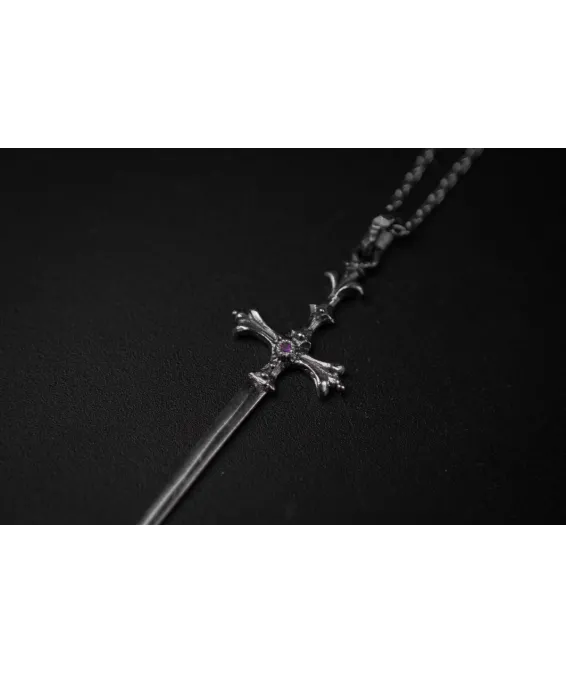 Pendentif épée avec pierre ronde 2 mm – style gothique en argent 925 Pendentif en forme d’épée avec pierre brillante – argent 925 fait main | UGRANDH