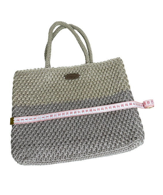 Sac au Crochet Fait Main – Accessoire Unique et Tendance Sac au crochet fait main beige et gris – Élégant et résistant