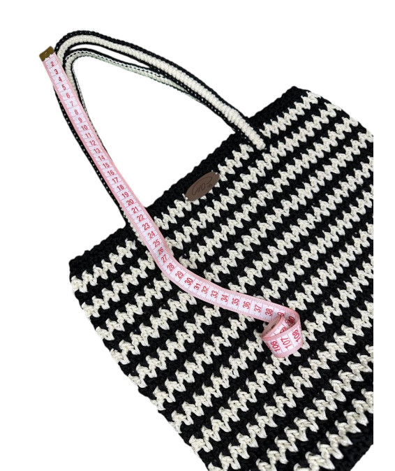 Sac au Crochet "Zèbre" – Élégant, Durable & Tendance Sac au Crochet Fait Main "Zèbre" – Chic & Résistant